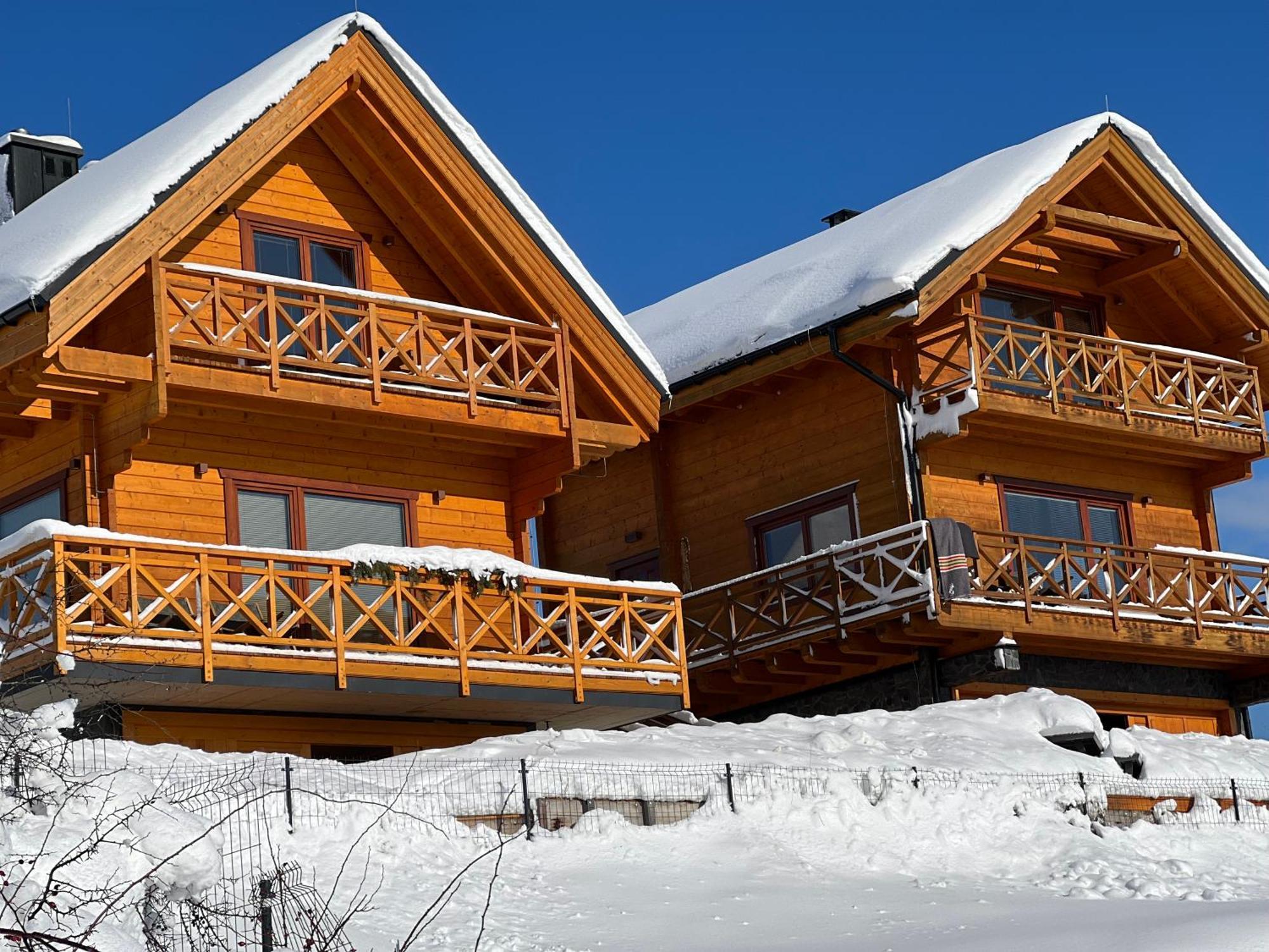 Houten Vakantiewoning "Reisnaarpolen" Royaal Ontbijt, Sauna En Hottub Czarna Góra Kültér fotó