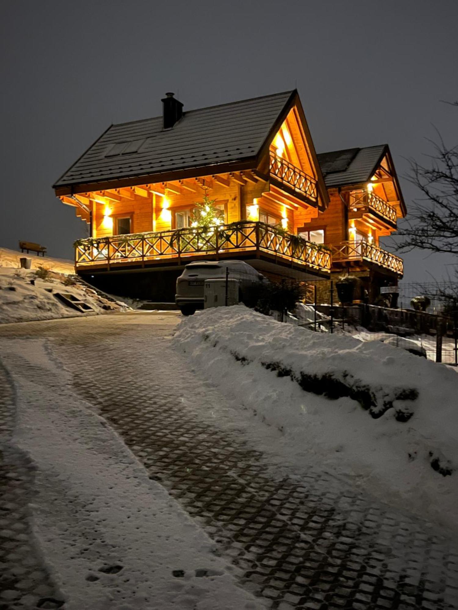 Houten Vakantiewoning "Reisnaarpolen" Royaal Ontbijt, Sauna En Hottub Czarna Góra Kültér fotó