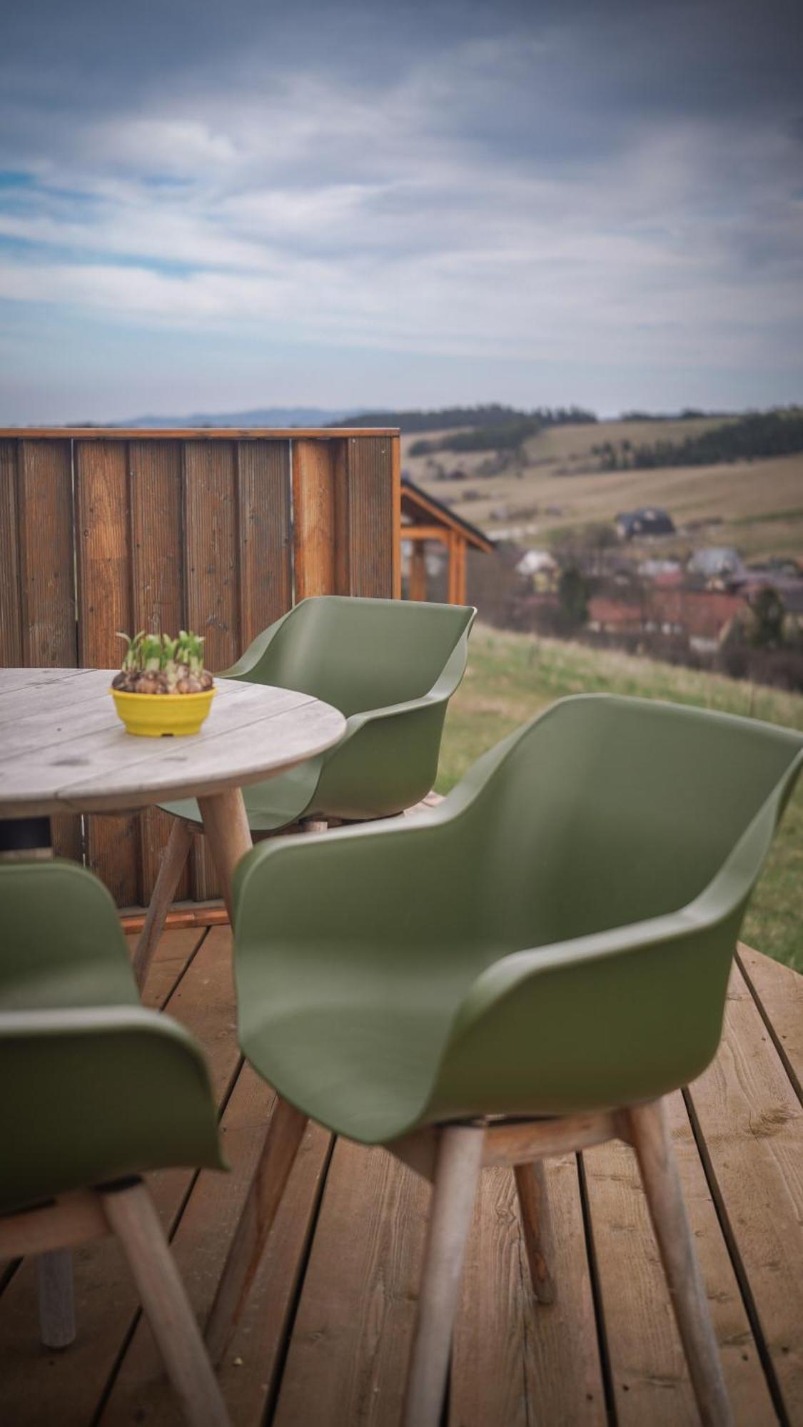 Houten Vakantiewoning "Reisnaarpolen" Royaal Ontbijt, Sauna En Hottub Czarna Góra Kültér fotó