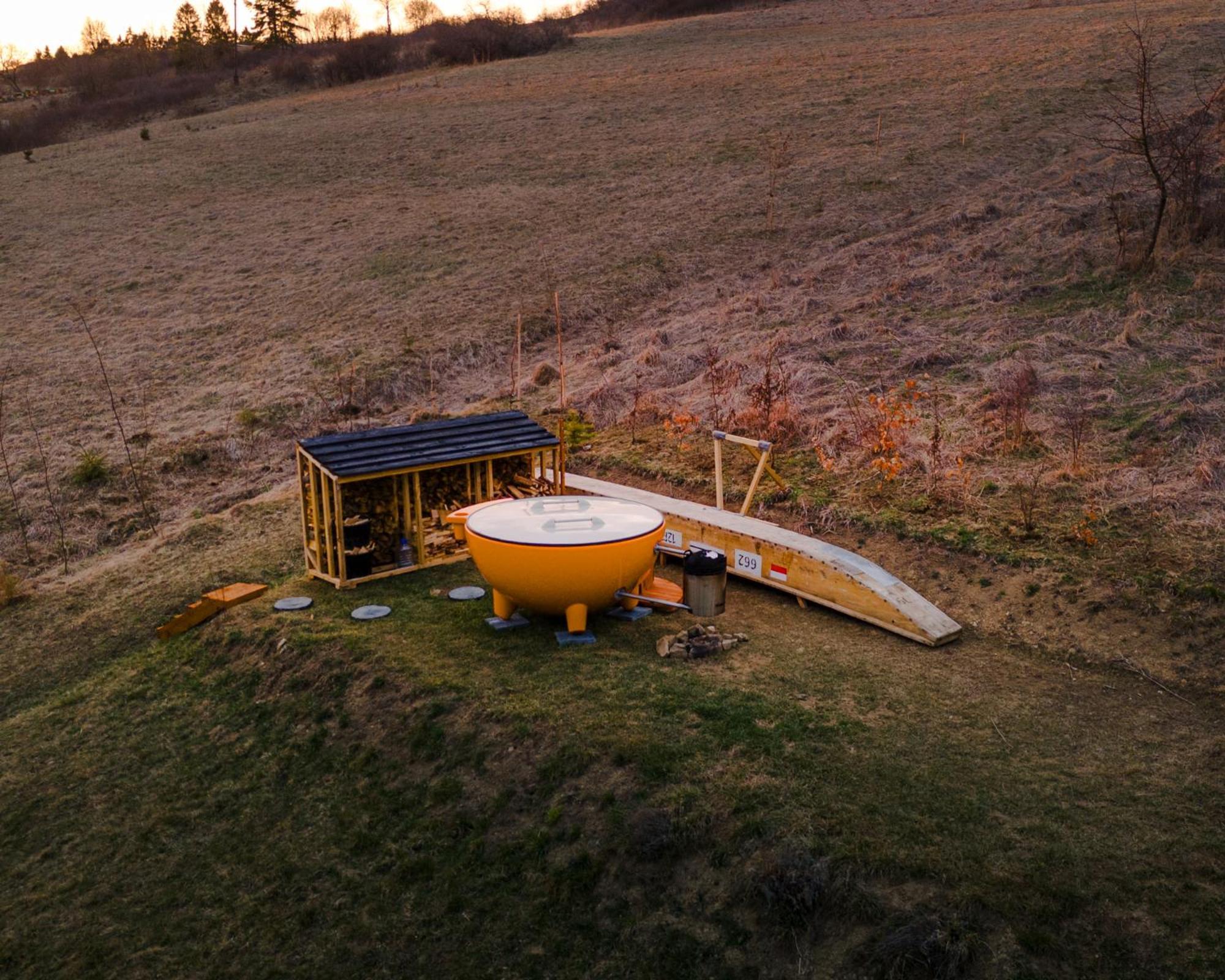 Houten Vakantiewoning "Reisnaarpolen" Royaal Ontbijt, Sauna En Hottub Czarna Góra Kültér fotó